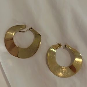 Fay Andrada Kaiku gold hoop earrings
